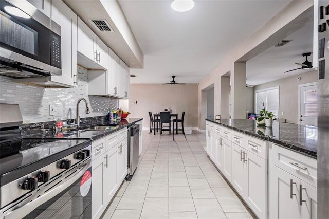 307 COUNTRY CLUB DRIVE, Oldsmar, FL 34677