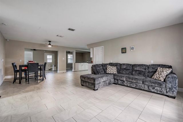 307 COUNTRY CLUB DRIVE, Oldsmar, FL 34677