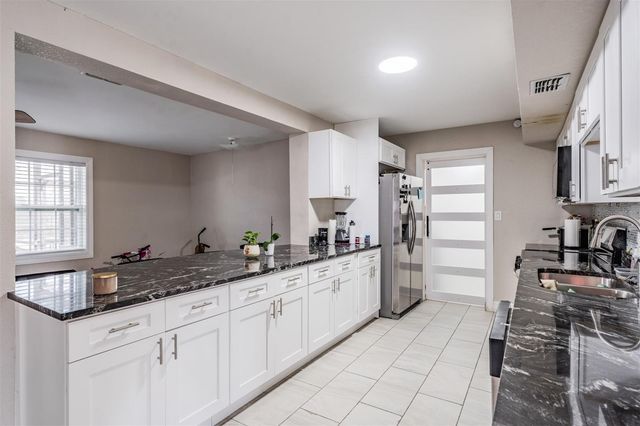 307 COUNTRY CLUB DRIVE, Oldsmar, FL 34677