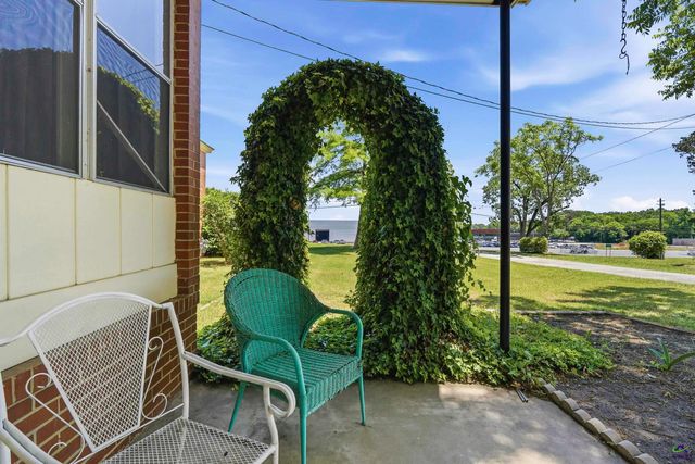 6629 Hawkinsville Road, Macon, GA 31216