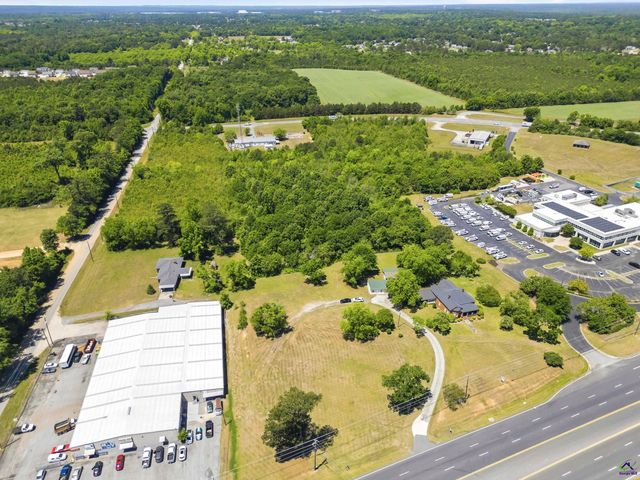 6629 Hawkinsville Road, Macon, GA 31216