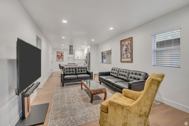 425 E VAN NESS PL, Salt Lake City, UT 84106