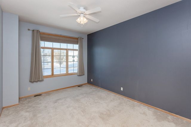 4200 152nd Street, Urbandale, IA 50323