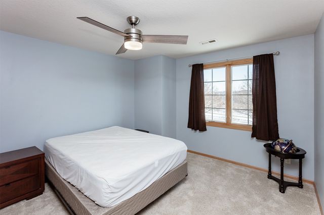 4200 152nd Street, Urbandale, IA 50323