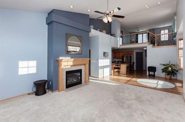 4200 152nd Street, Urbandale, IA 50323