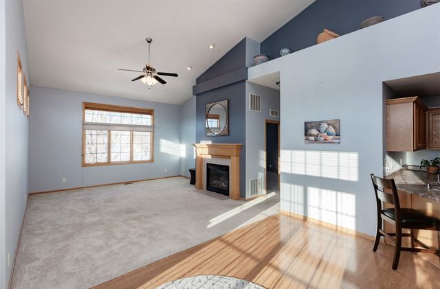 4200 152nd Street, Urbandale, IA 50323