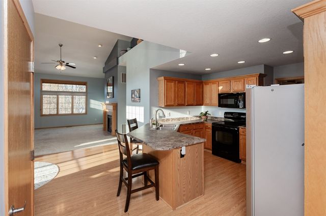 4200 152nd Street, Urbandale, IA 50323