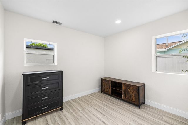 4920 30TH AVENUE N, St Petersburg, FL 33710