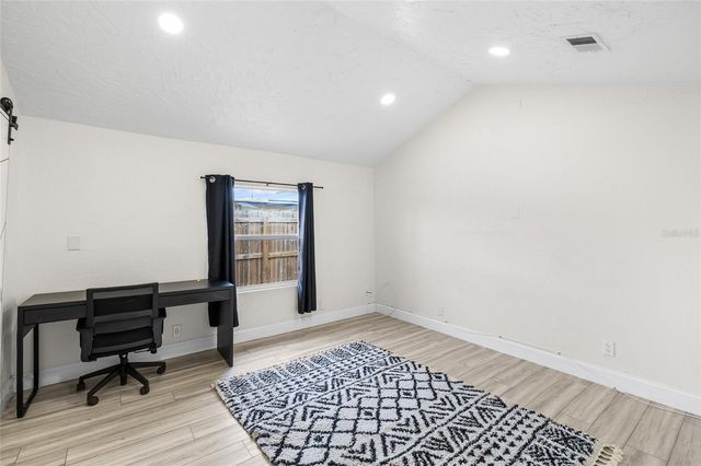 4920 30TH AVENUE N, St Petersburg, FL 33710