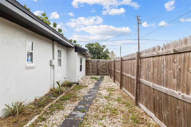 4920 30TH AVENUE N, St Petersburg, FL 33710