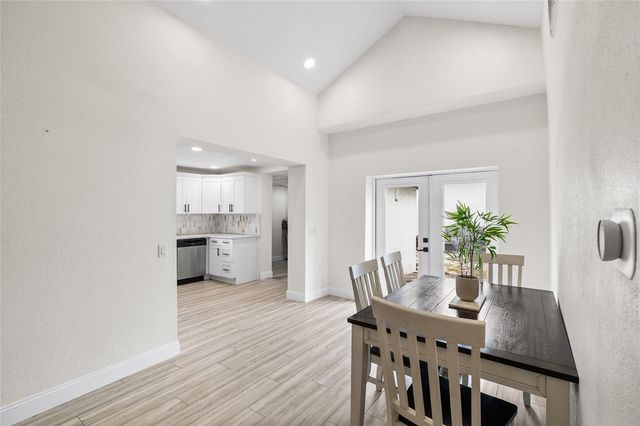 4920 30TH AVENUE N, St Petersburg, FL 33710