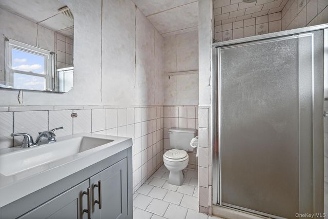 4068 Darby Lane, Seaford, NY 11783