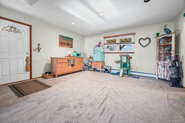 4068 Darby Lane, Seaford, NY 11783