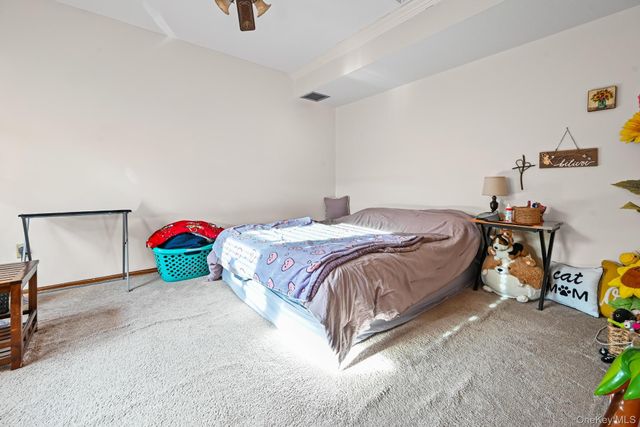 4068 Darby Lane, Seaford, NY 11783