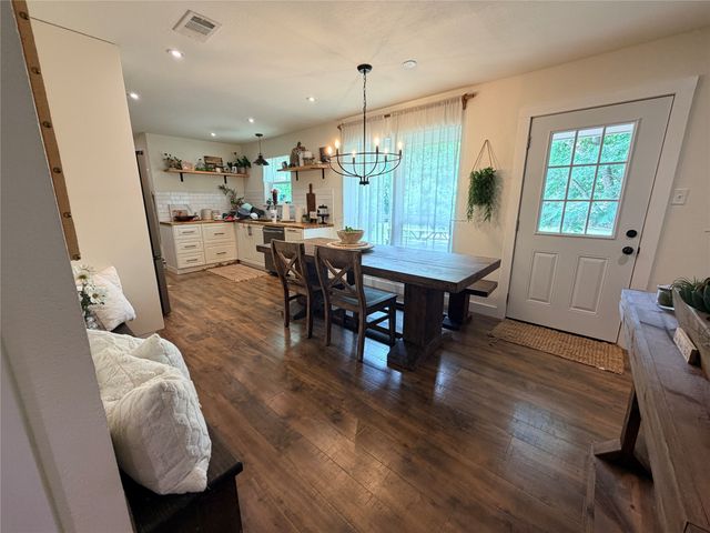 815 S 4th Street, Crandall, TX 75114