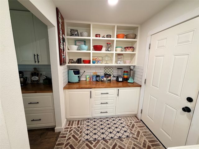 815 S 4th Street, Crandall, TX 75114