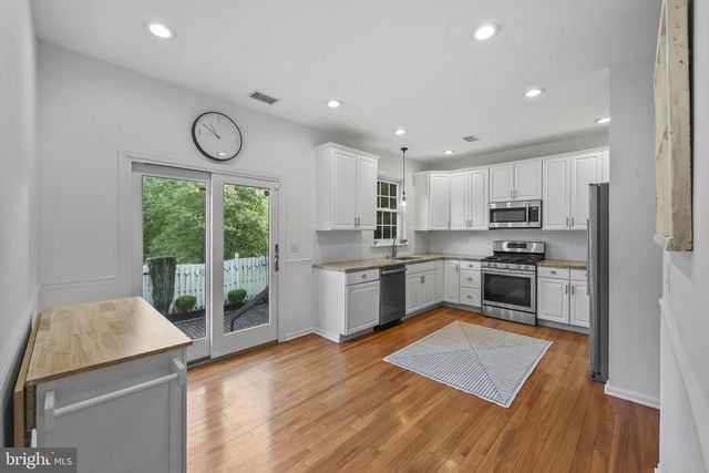 36 STONERIDGE DR, Robbinsville, NJ 08691
