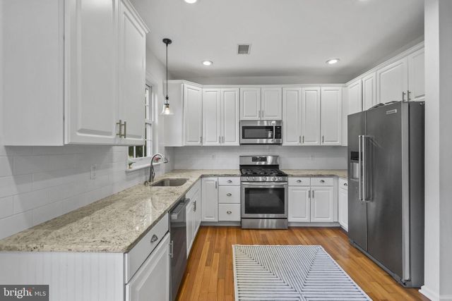 36 STONERIDGE DR, Robbinsville, NJ 08691