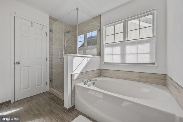 36 STONERIDGE DR, Robbinsville, NJ 08691