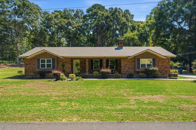 100 Mozingo Drive, Petal, MS 39465