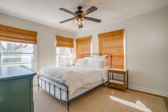 3229 8th Avenue, Fort Worth, TX 76110