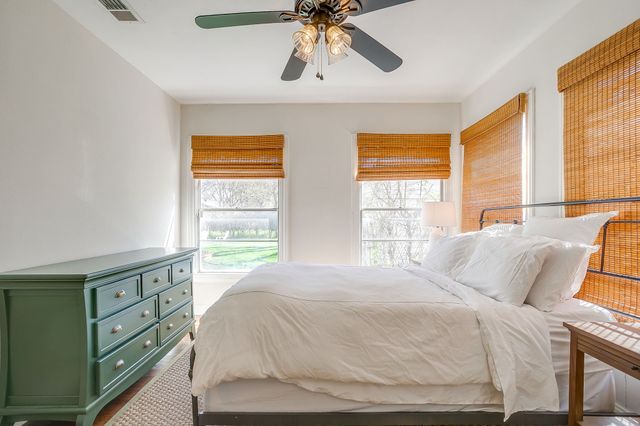 3229 8th Avenue, Fort Worth, TX 76110