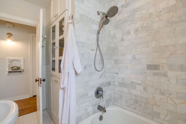 3229 8th Avenue, Fort Worth, TX 76110