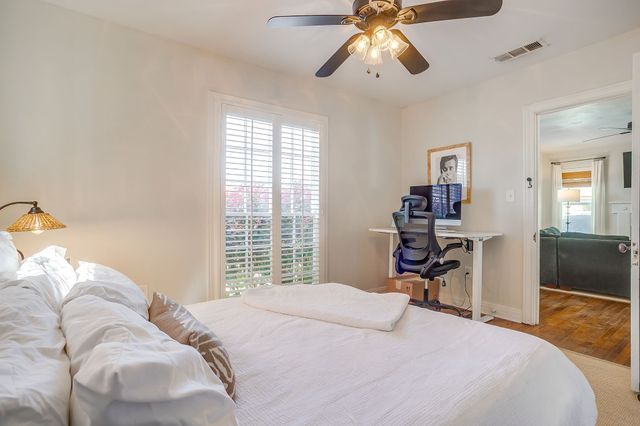 3229 8th Avenue, Fort Worth, TX 76110