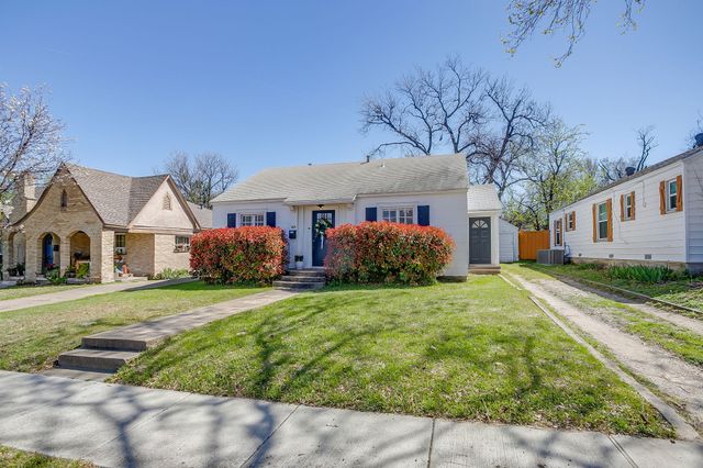 3229 8th Avenue, Fort Worth, TX 76110