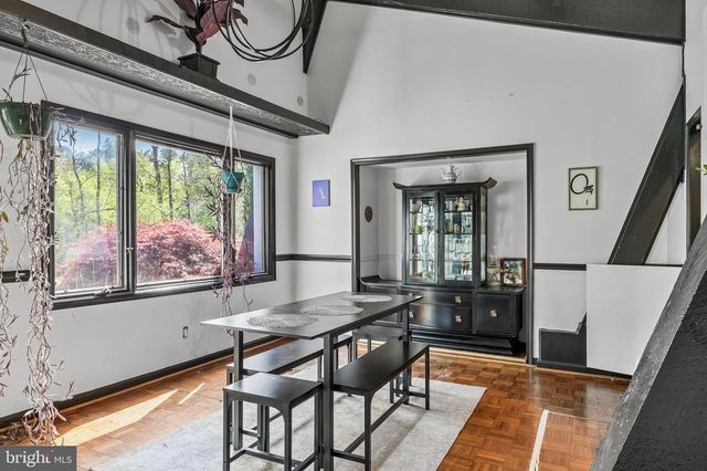 863 MCKENDIMEN RD, Shamong, NJ 08088
