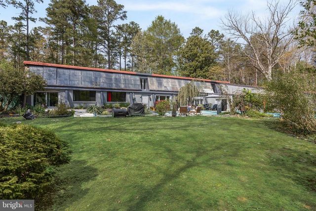 863 MCKENDIMEN RD, Shamong, NJ 08088