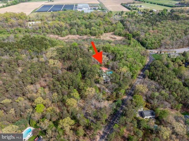 863 MCKENDIMEN RD, Shamong, NJ 08088