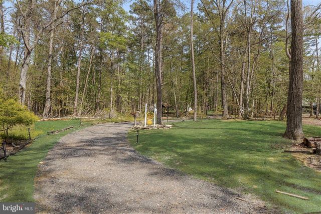 863 MCKENDIMEN RD, Shamong, NJ 08088