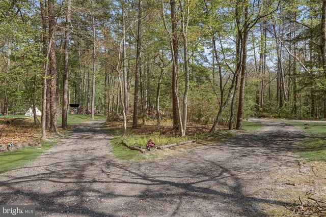 863 MCKENDIMEN RD, Shamong, NJ 08088