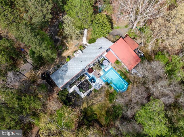 863 MCKENDIMEN RD, Shamong, NJ 08088