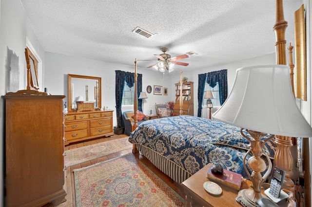 2970 Spanish Oaks Drive, Brenham, TX 77833