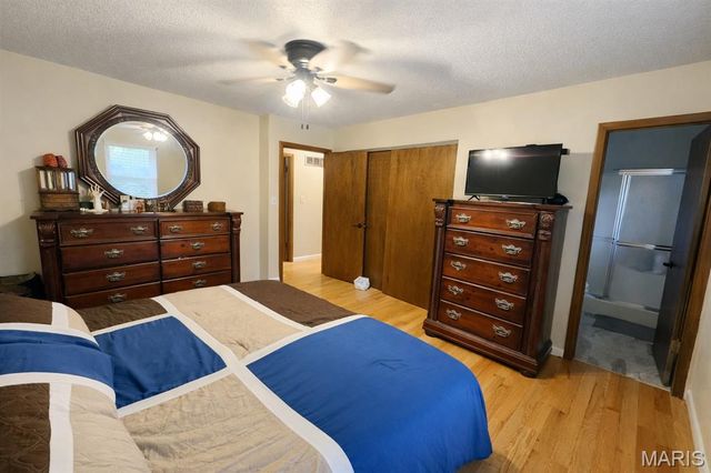 1118 Emerald Drive, Moscow Mills, MO 63362