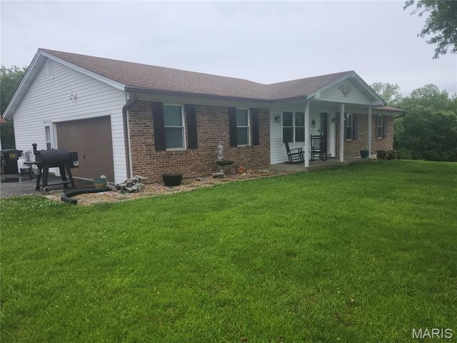 1118 Emerald Drive, Moscow Mills, MO 63362