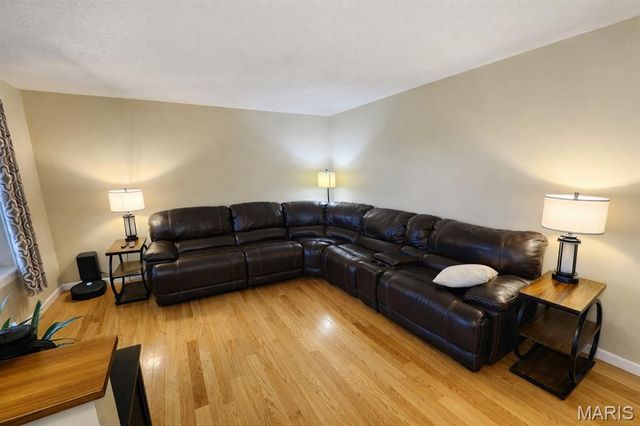 1118 Emerald Drive, Moscow Mills, MO 63362