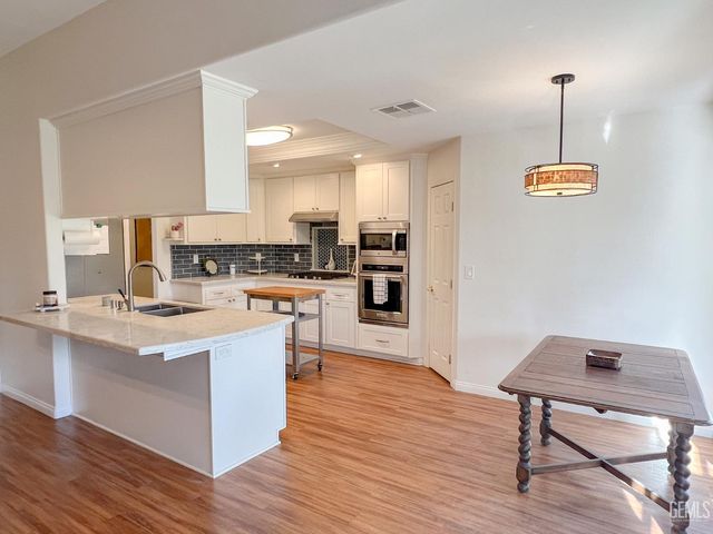 5004 Sioux Place, Bakersfield, CA 93312