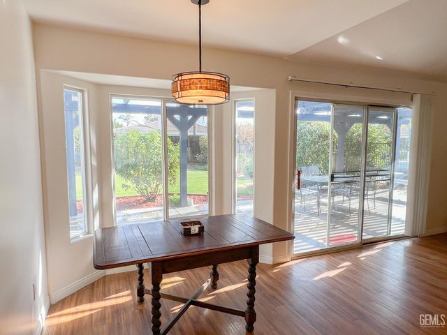 5004 Sioux Place, Bakersfield, CA 93312