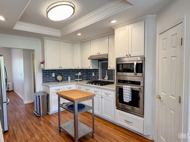 5004 Sioux Place, Bakersfield, CA 93312