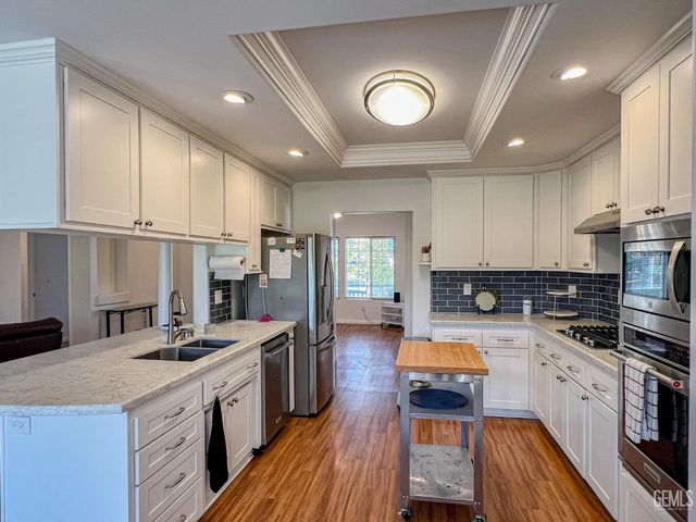 5004 Sioux Place, Bakersfield, CA 93312