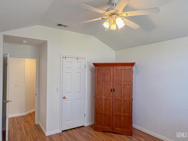 5004 Sioux Place, Bakersfield, CA 93312