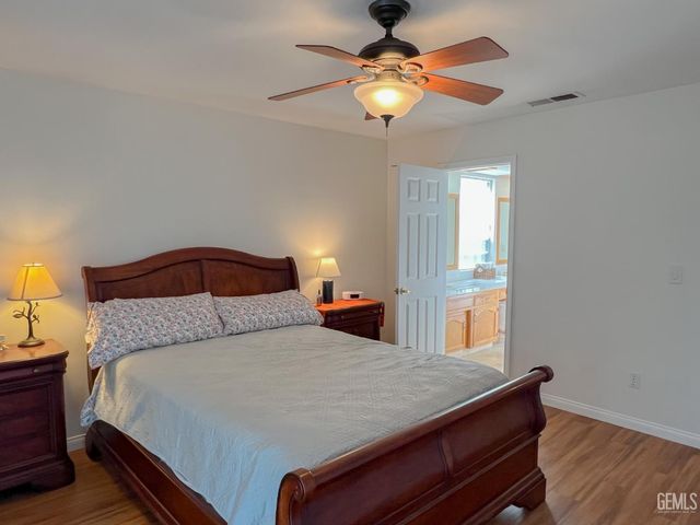 5004 Sioux Place, Bakersfield, CA 93312