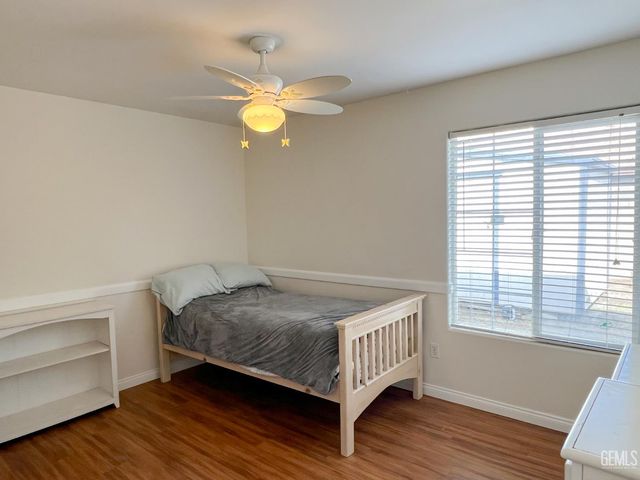 5004 Sioux Place, Bakersfield, CA 93312