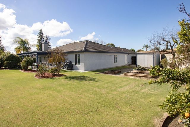 5004 Sioux Place, Bakersfield, CA 93312