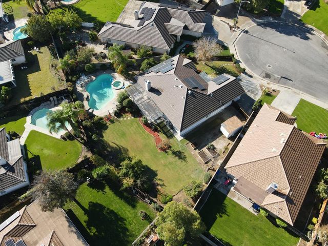 5004 Sioux Place, Bakersfield, CA 93312