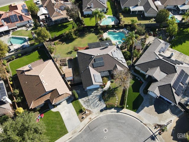 5004 Sioux Place, Bakersfield, CA 93312