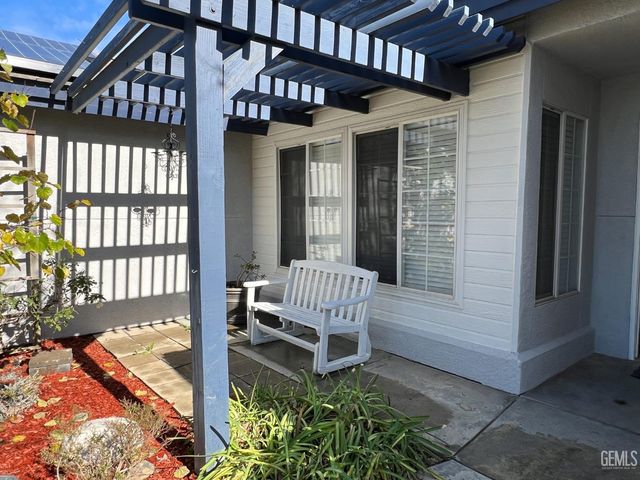 5004 Sioux Place, Bakersfield, CA 93312